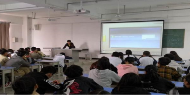 米乐 M6陕西财经职业技术学院：推进智慧校园建设 赋能学校提质培优(图1)