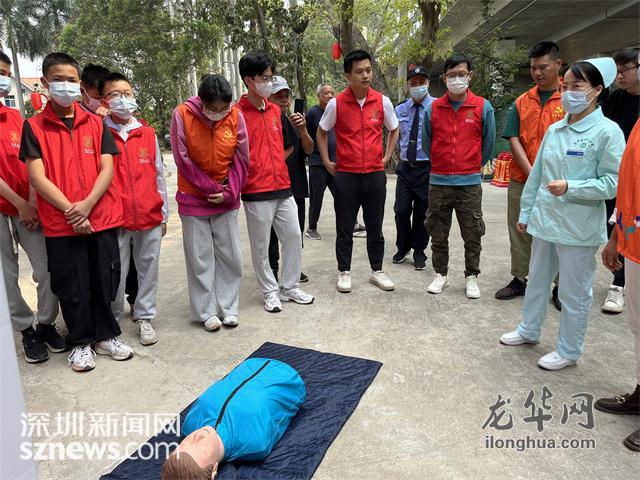 福城街道茜坑社区以定格化管理服务实现米乐M6 M6米乐群众幸福“满格”(图3)