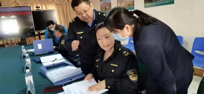 米乐M6 M6米乐优化营商环境 市场监管在行动 市南区市场监督管理局善用“三超服务”工作法 当好监管服务“先行者”(图2)