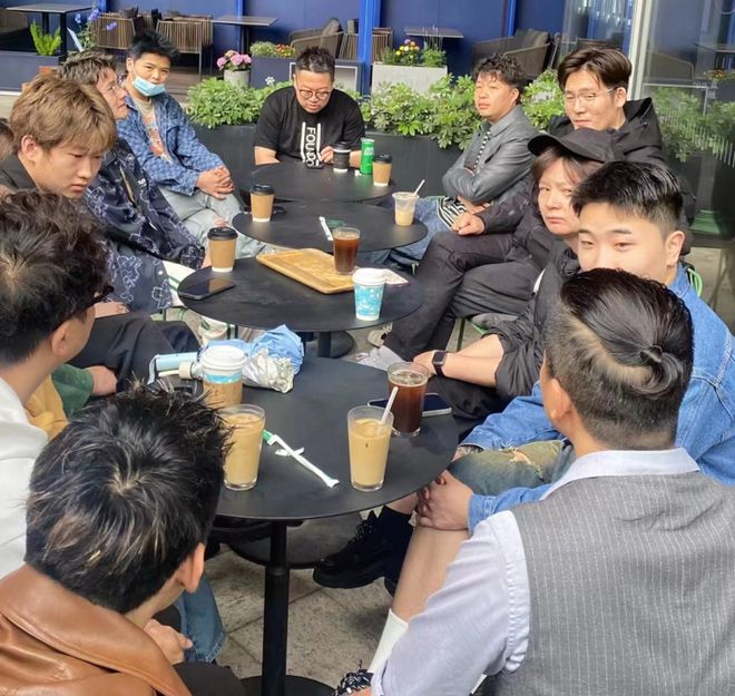 【行业动态】上海艺廊企业管理有限公司与我司达成战略合作！米乐 M6(图1)