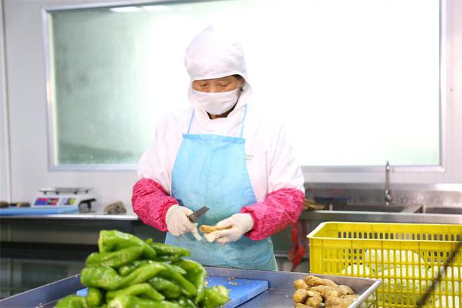沪鑫餐饮静安食米乐M6 M6米乐材配送及时性衡量食堂承包的重要标尺(图2)