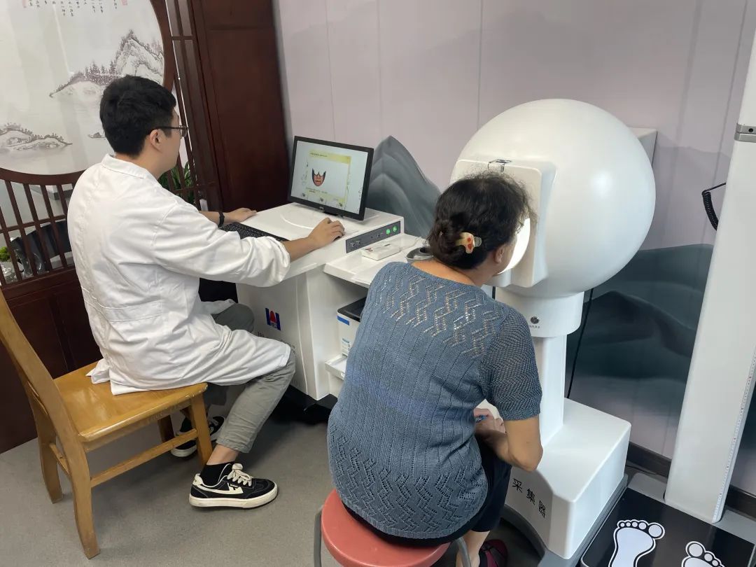 普陀这家中医特色服务站上新“黑科M6 米乐技”让“望闻问切”也能智能化！(图3)